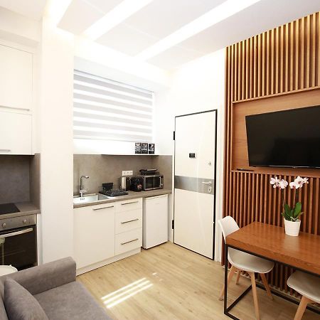 Emily In Athens - Central Modern Flat Syntagma E4 Exterior photo